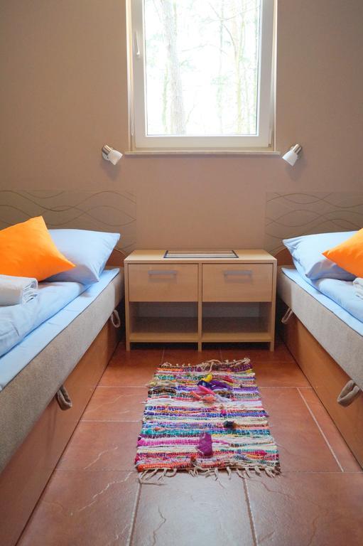 Osrodek Wypoczynkowy Forest Hotell Lublin Exteriör bild