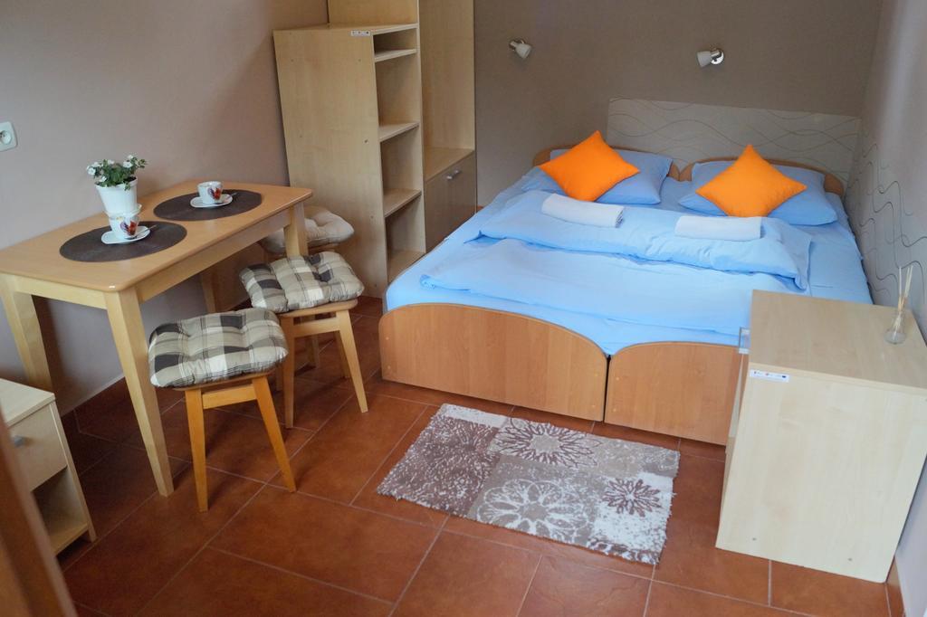 Osrodek Wypoczynkowy Forest Hotell Lublin Rum bild