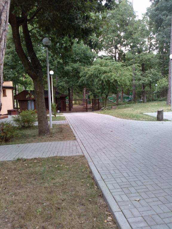 Osrodek Wypoczynkowy Forest Hotell Lublin Exteriör bild