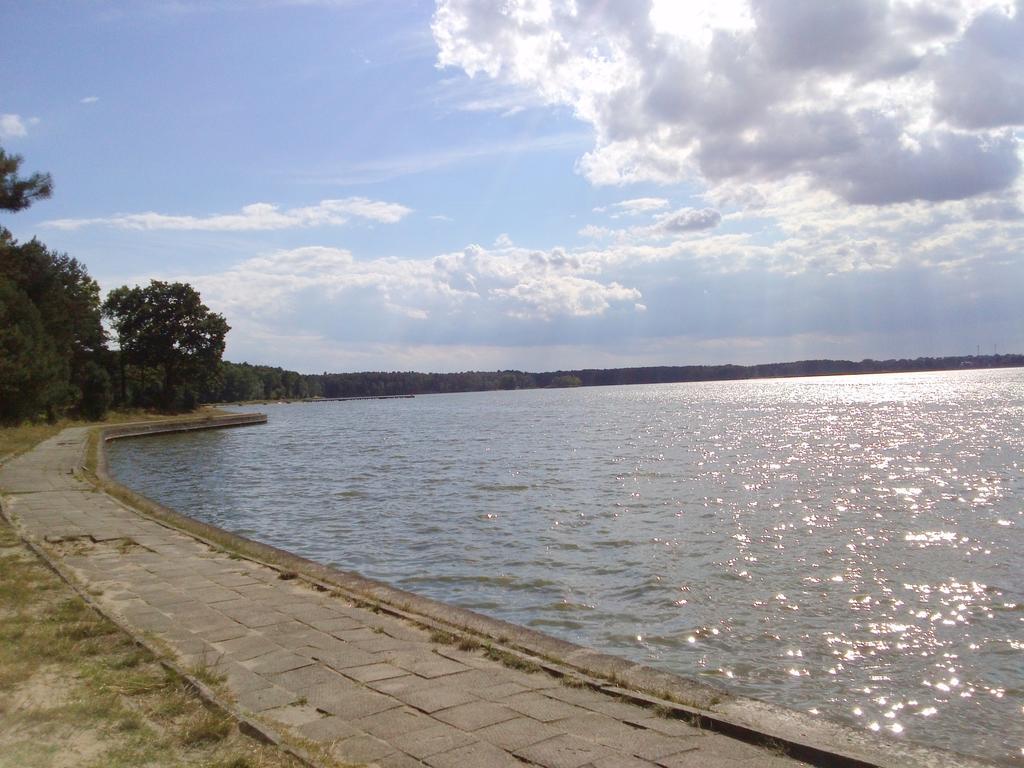 Osrodek Wypoczynkowy Forest Hotell Lublin Exteriör bild